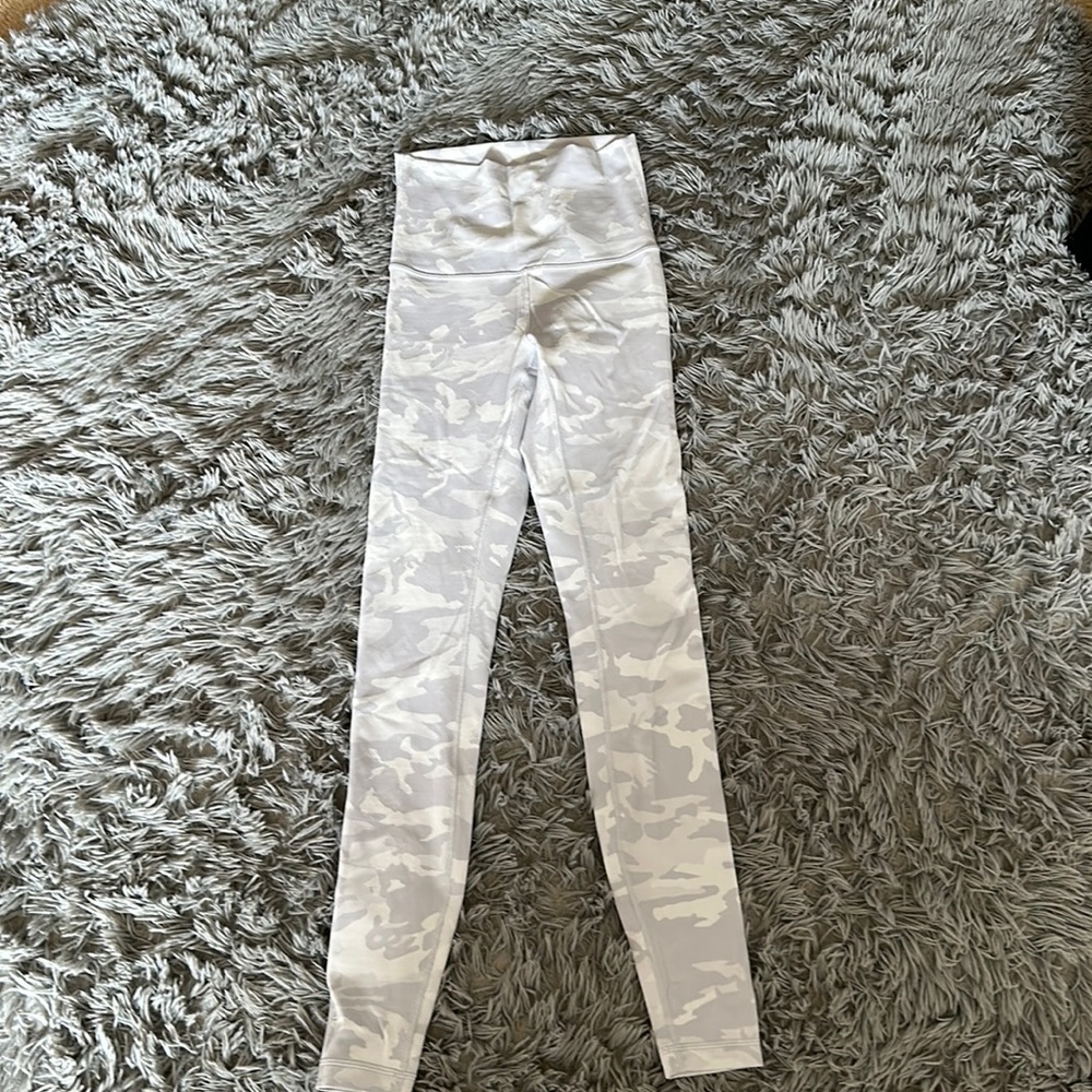 Wonder under lululemon white camo leggings